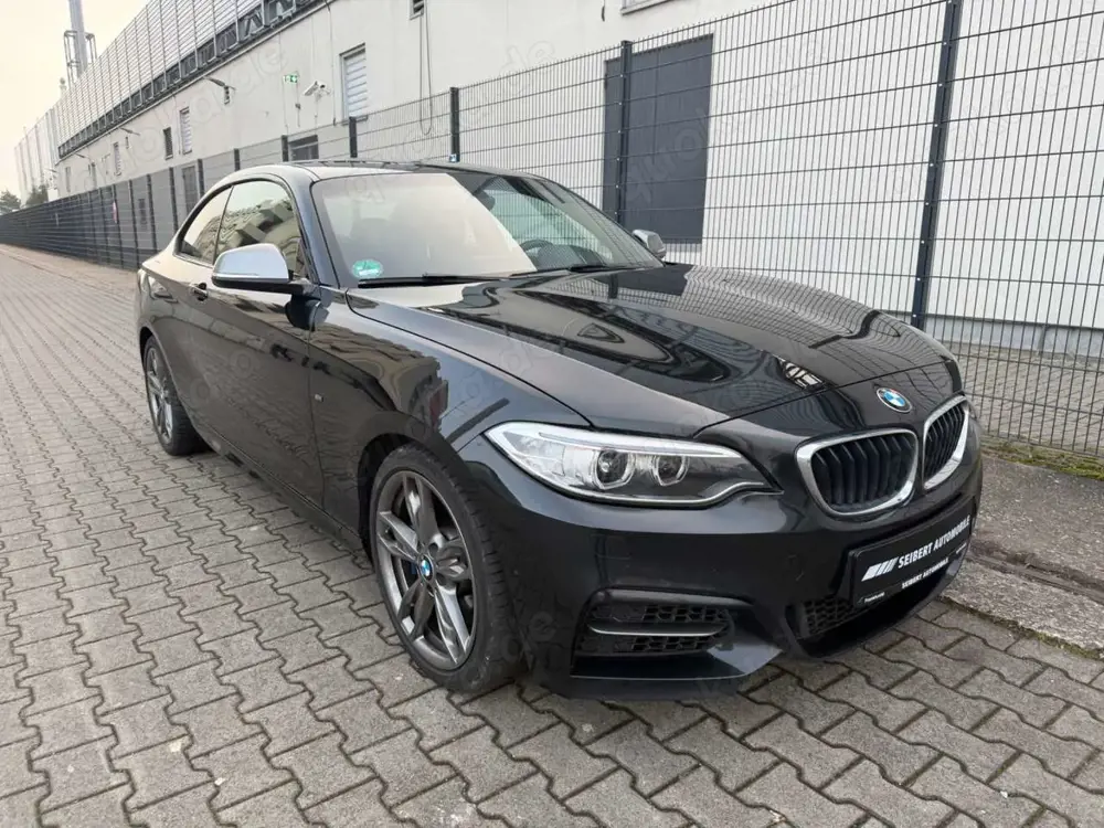 BMW 235 i xDrive Coupé
