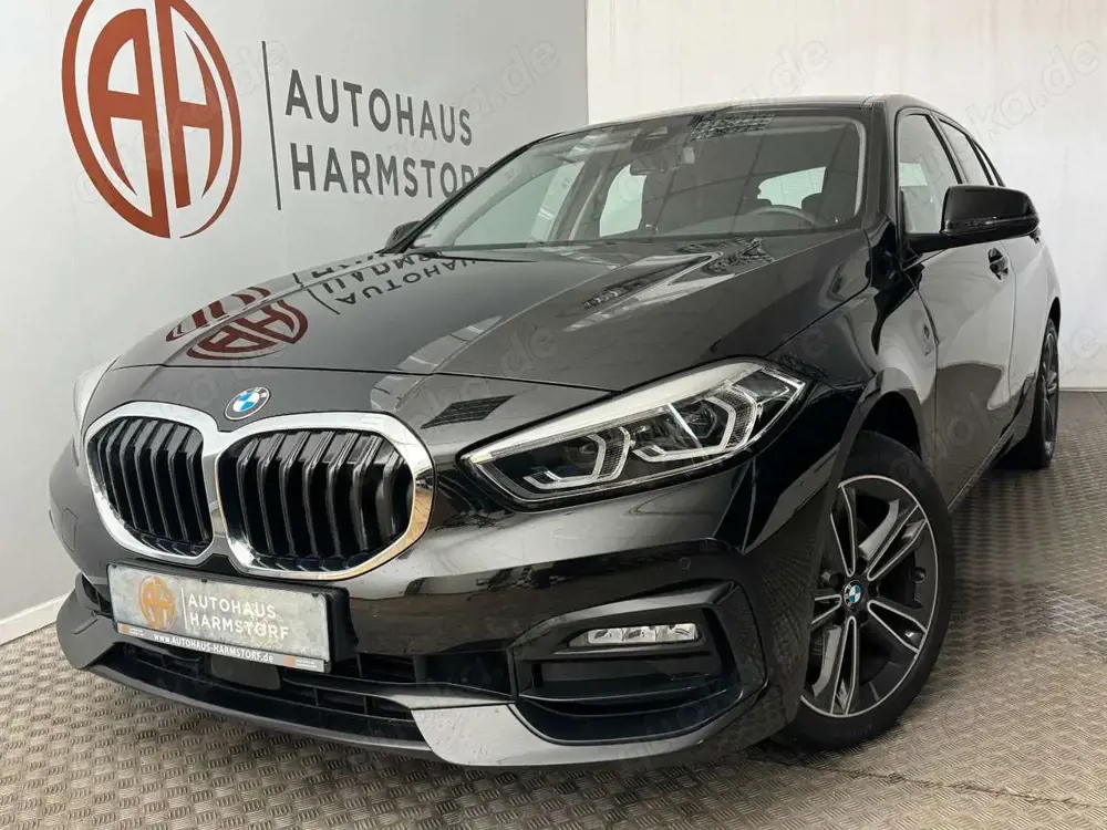 BMW 118 d Sport Line AT LED Shadow Line Navi