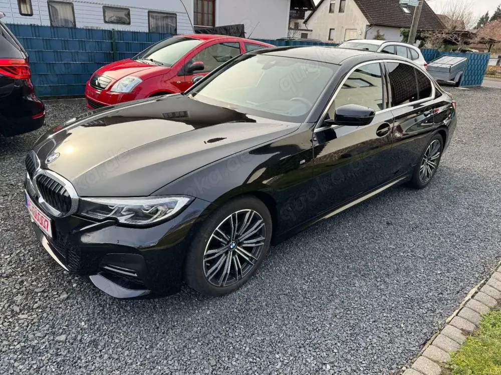 BMW 320 i M Sport,Leder,Head-Up,Laser,Live C.Prof