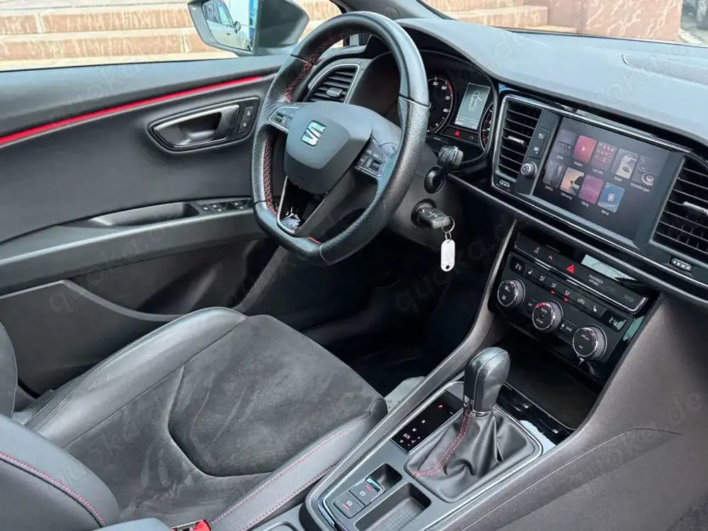 SEAT Leon ST FR 1.5 TGI/CNG 96 KW DSG LED NAVI LEDER