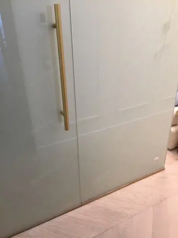 Wir installieren Glastrennwände mit VEXO Smartfolie
