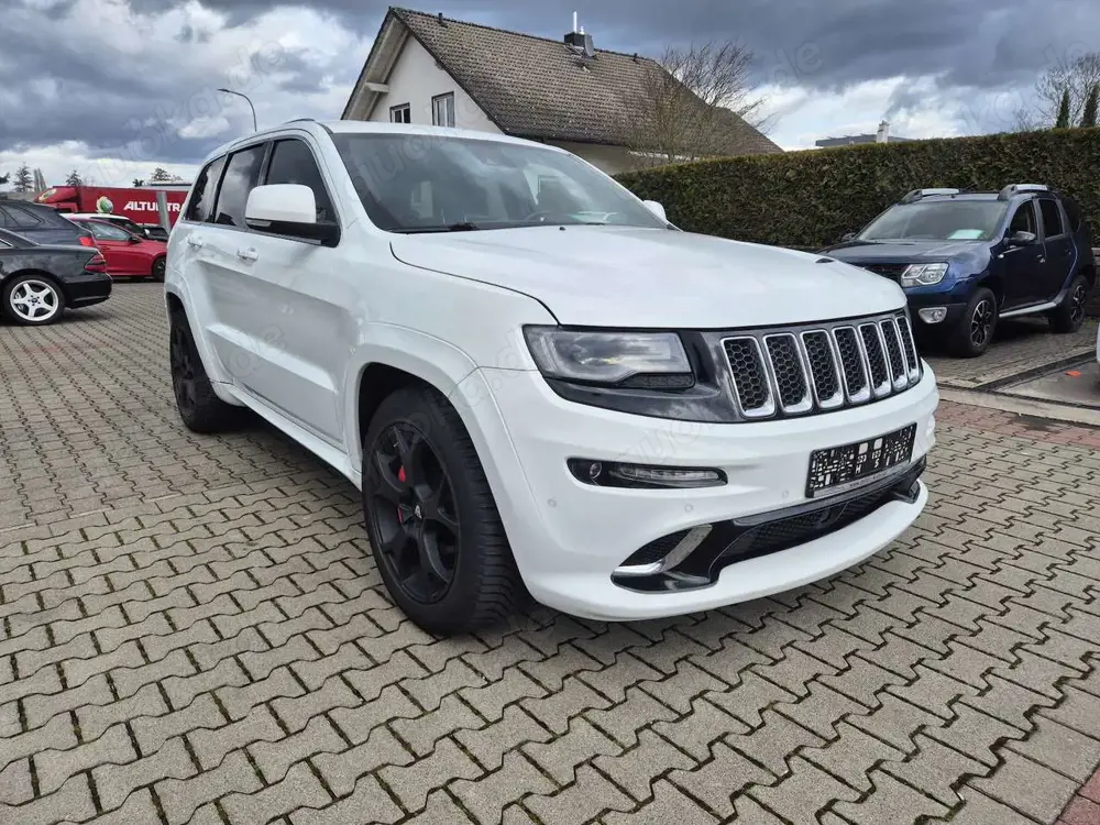 Jeep Grand Cherokee 6.4 V8 HEMI SRT 8-Gang Automatik