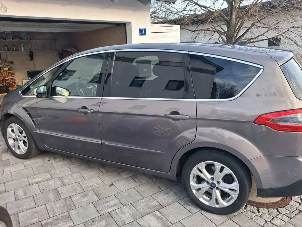 Ford S-Max 7 Sitzer, AHK