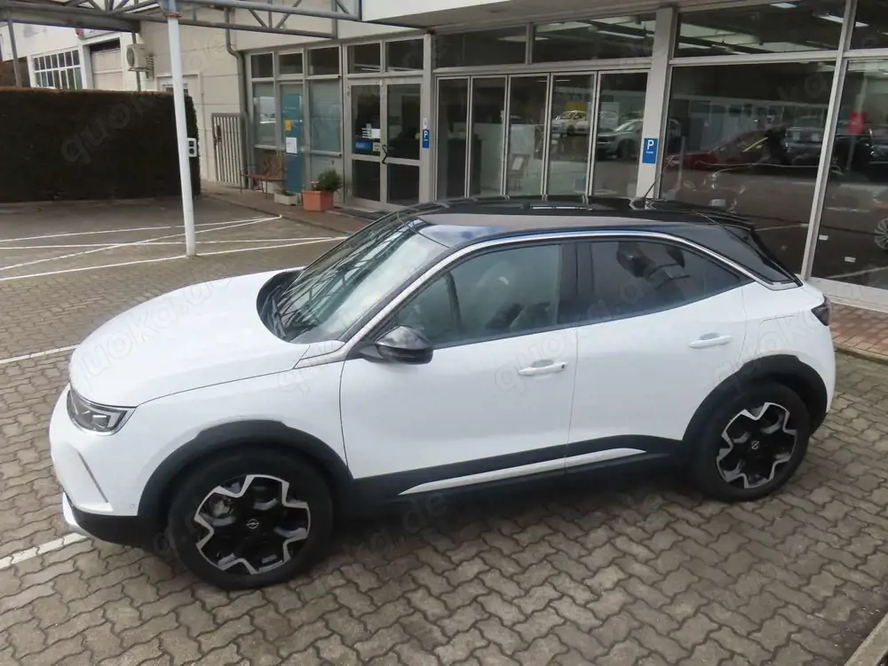 Opel Mokka-E e Ultimate Voll_LED IntelliLux