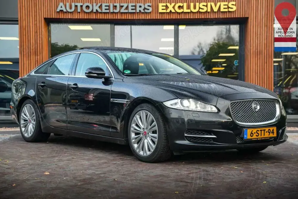 Jaguar XJ 3.0 V6D Portfolio Panodak leder navi kamera C