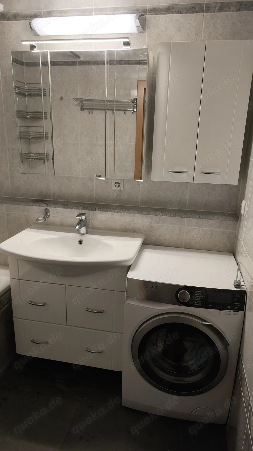 Badmöbel - Set WC Möbel in Weiß ohne Waschmaschine gut erhalten