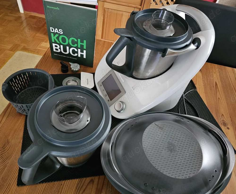 Verkaufe meinen Thermomix TM5 ohne Mängel und in sehr gutem Zustand an Selbstabholer!!! Ist wie NEU
