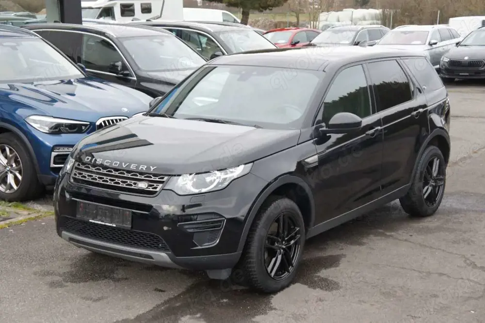 Land Rover Discovery Sport SE *NAVI*KAMERA*SHZ*PANO*8FACH*