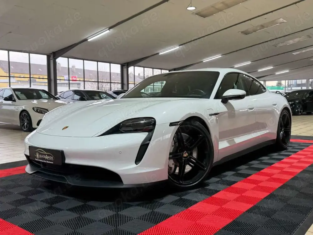 Porsche Taycan 4 S - Approved 5/2027PerformancePlus93kw