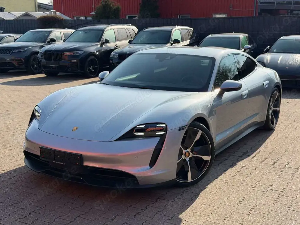 Porsche Taycan 4S Matrix/Keyless/Display/Carbon/93,4 KW