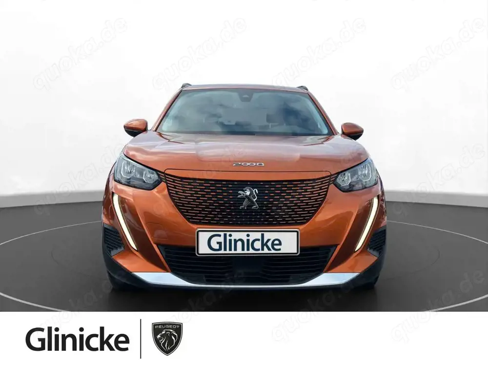 Peugeot 2008 Elektro 92,9% Allure Kamera CarPlay PDC Nav