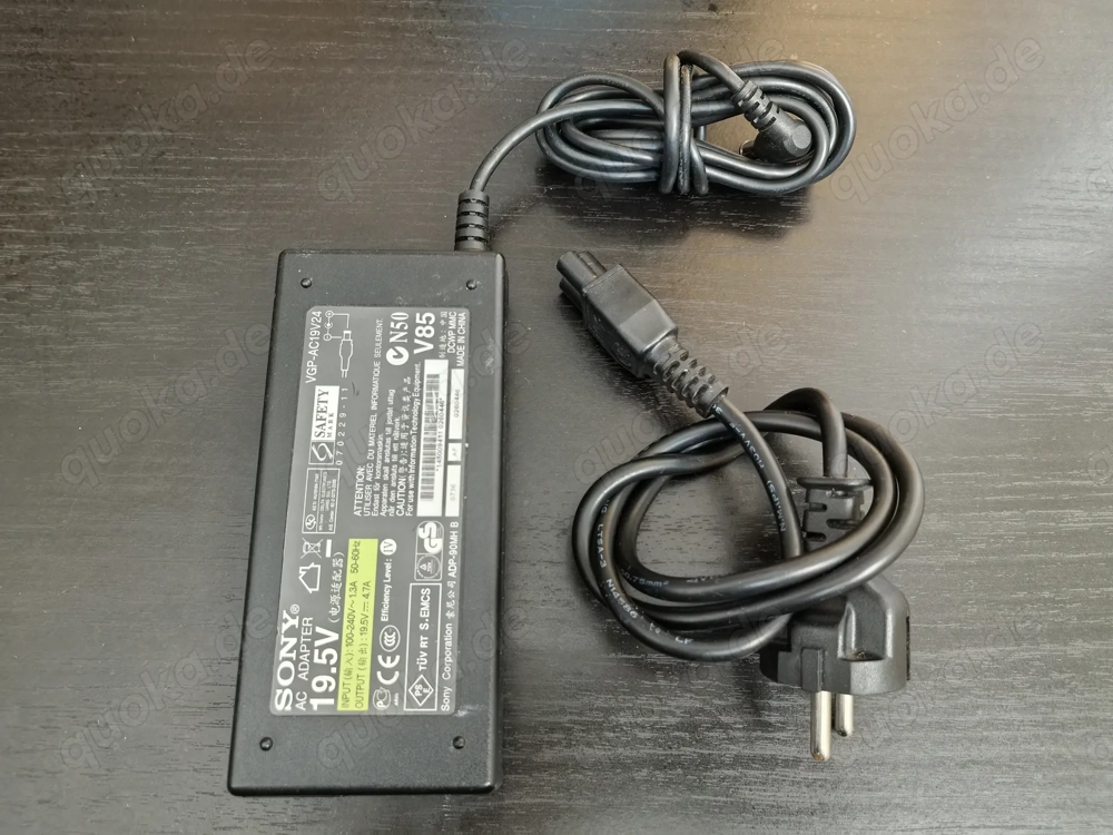Original Sony VGP-AC19V24 Notebook Netzteil 19,5V 4,7A