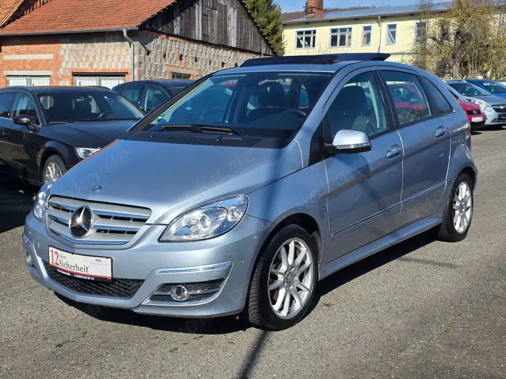 Mercedes-Benz B 200 Atomatik  Tempomat Klima SHZ Schiebedach