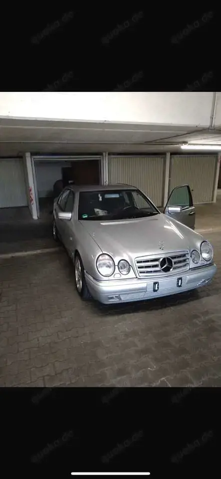 Mercedes-Benz E 280 4-Matic Avantgarde