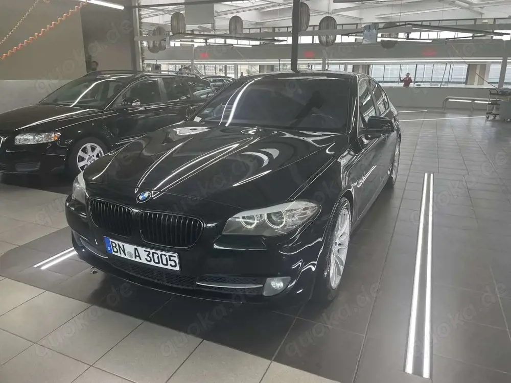 BMW 530 530d Gran Turismo Blue Performance