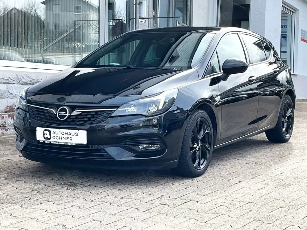 Opel Astra 1.5 D Elegance Automatik