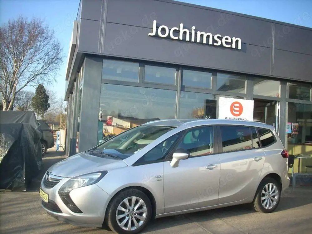 Opel Zafira Tourer LPG ActiveAHK  Sitzheizung 8-fach bereift