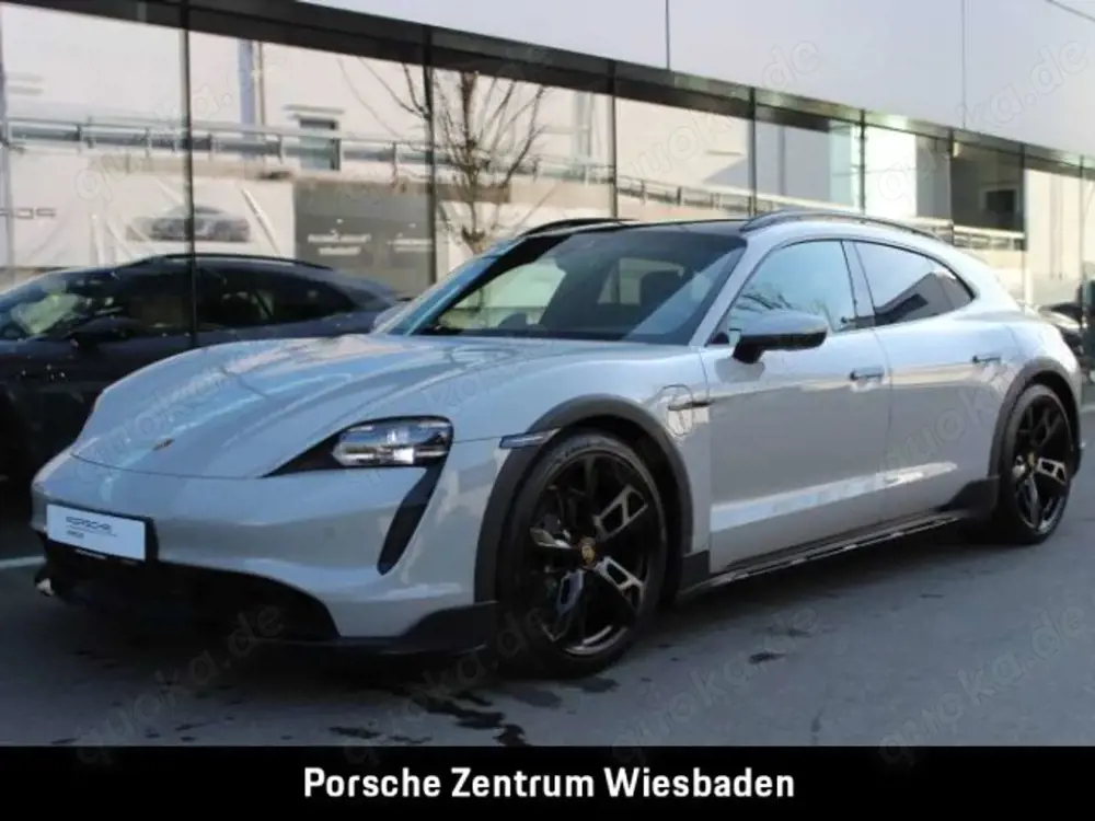 Porsche Taycan 4 Cross Turismo