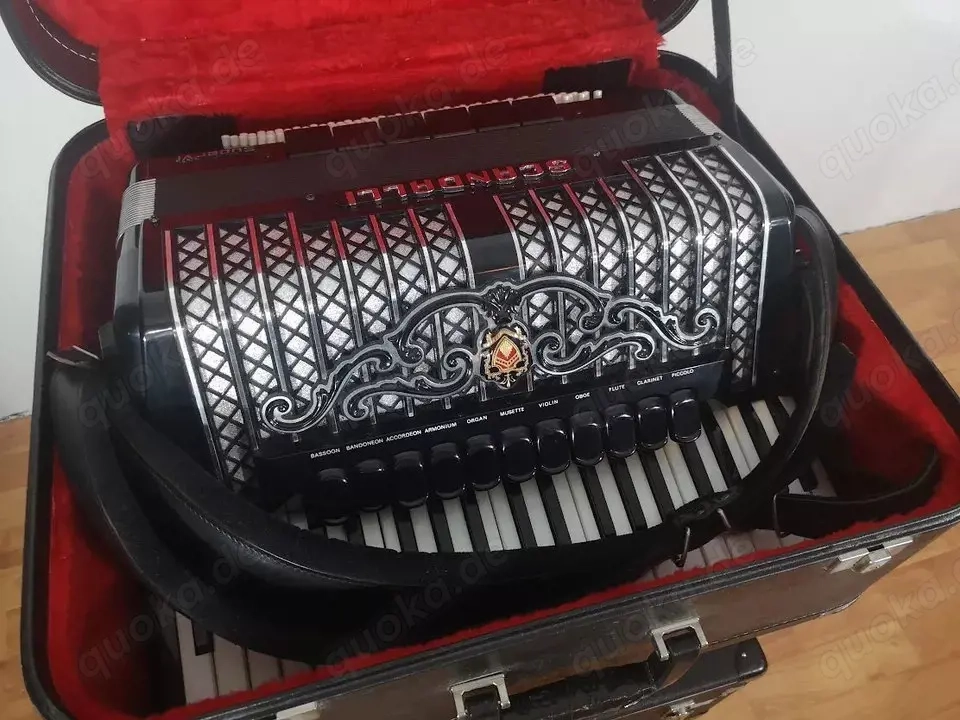 Akkordeon Scandalli Super VI Farfisa