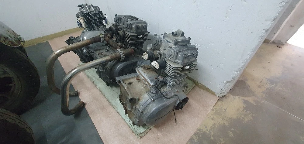 7 x Kawasaki 400 -  Rahmen - Motore .