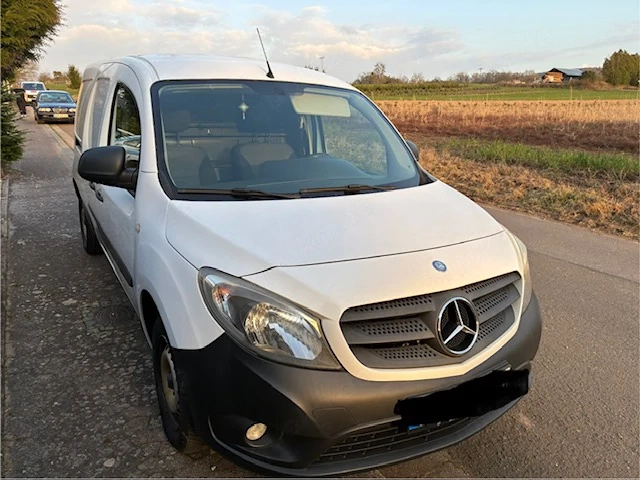 Mercedes Citan 111 eZ Dez 2015 TÜV neu