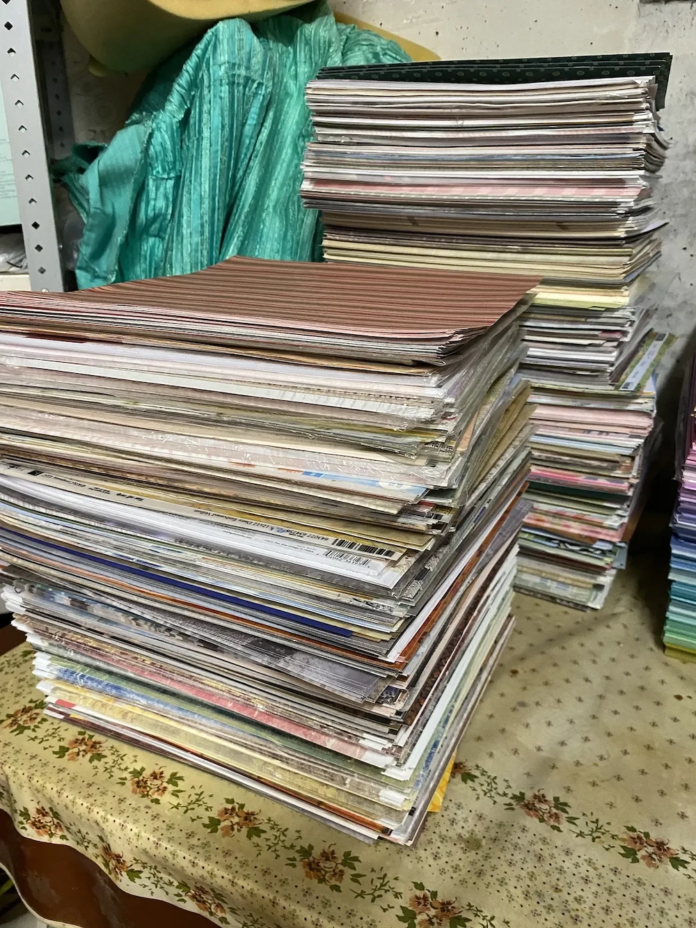 über 2500 wunderschöne Motiv Scrapbook Papiere 