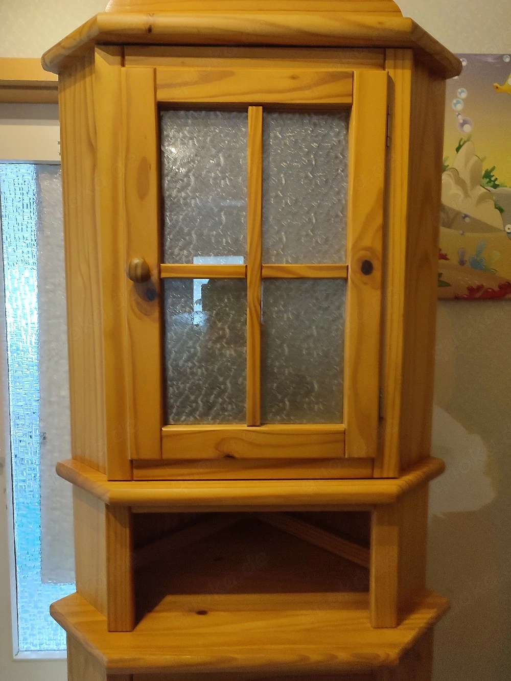 holzschrank