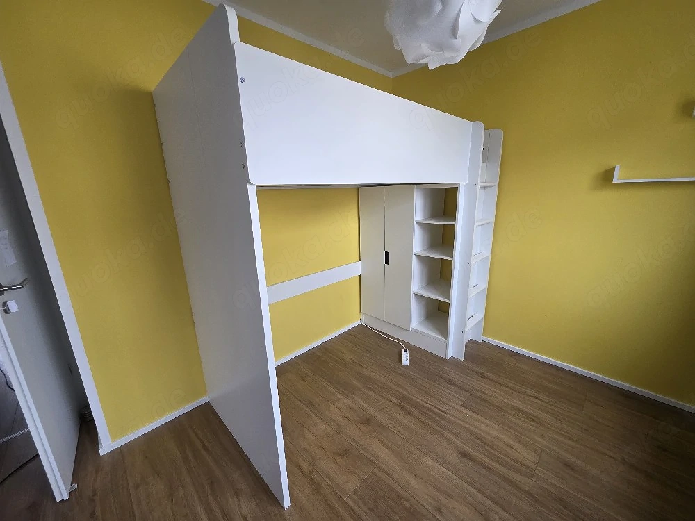 IKEA Stuva Hochbett weiß mit Schrank u. Regalen