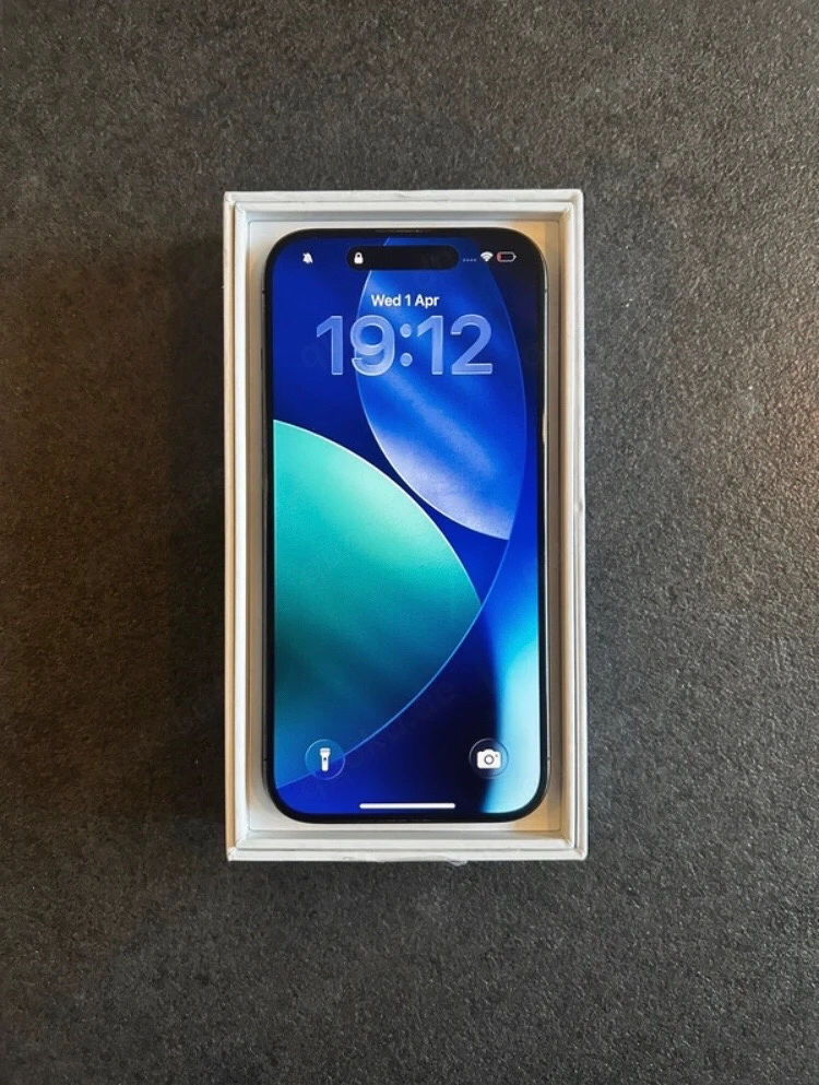 iPhone 15 pro 512gb 