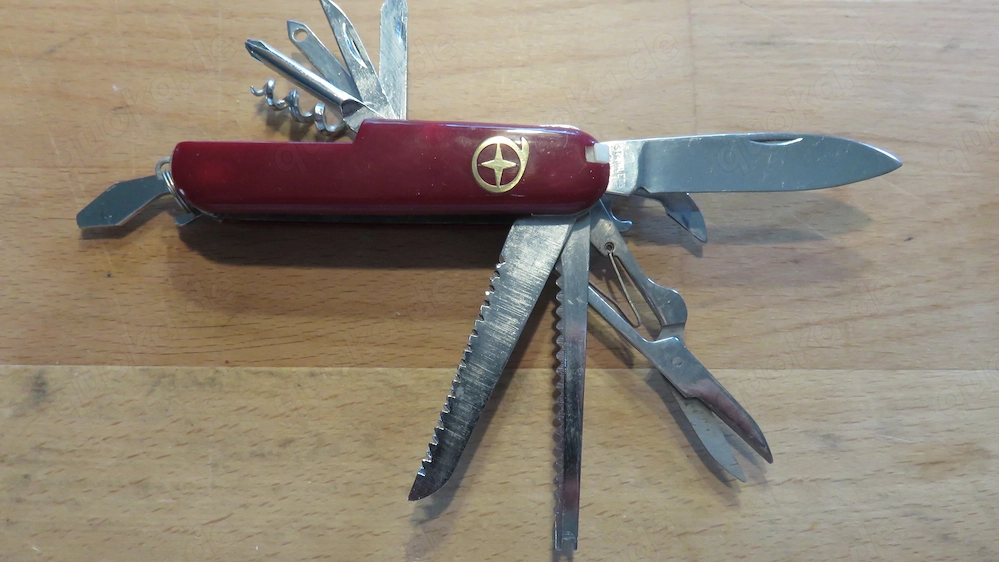 Taschenmesser  Camping Stainless China 14 teilig 