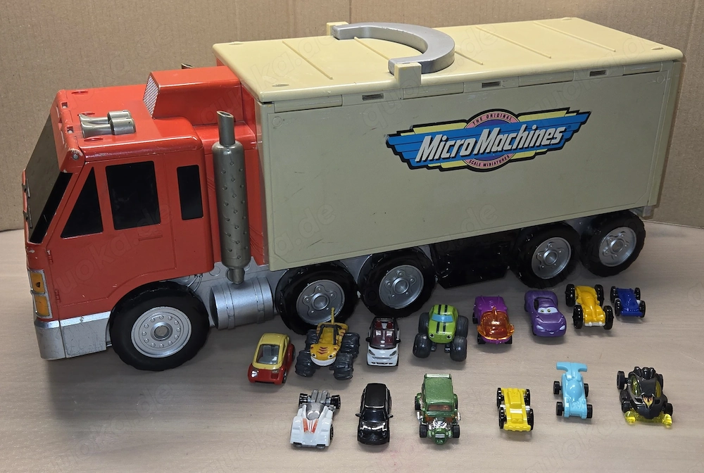 Micro Machines Super Stunt City Truck 1986 Galoob Toys   Vintage Spielset + 14 Autos   