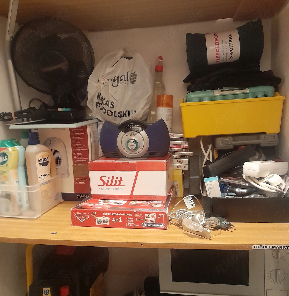 Trödelsachen Haushaltsgeräte Gegenstände abzugeben in Bergisch Gladbach