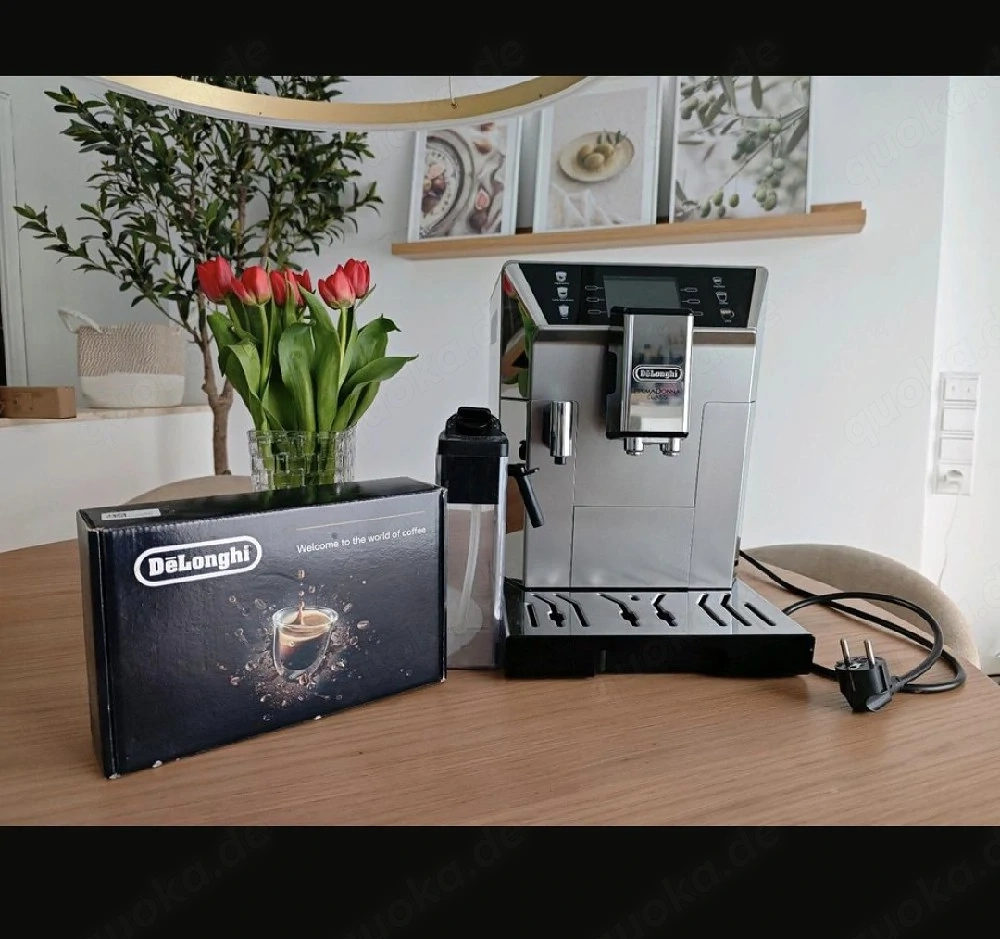DeLonghi PrimaDonna Class (ECAM550.65.MS)   Top Zustand!