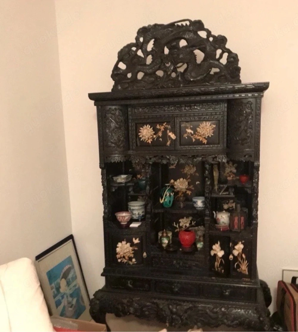antiker Chinesischer Schrank