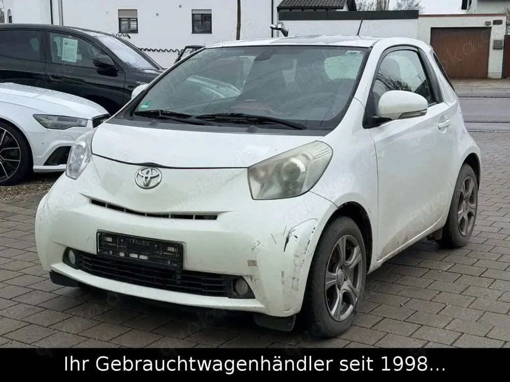 Toyota iQ
