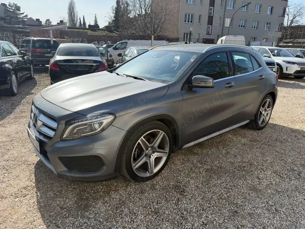 Mercedes-Benz GLA 200 d AMG Line  Xenon  Navi  R-Kam  Euro6