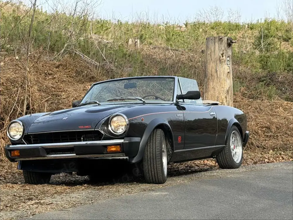 Fiat 124 Spider Volumex 2.0
