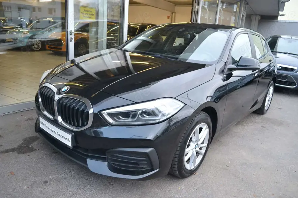 BMW 118 D F40 *LED*NAVI*BMW LIVE COCKPIT*TEMPOMAT*SITZHEIZ