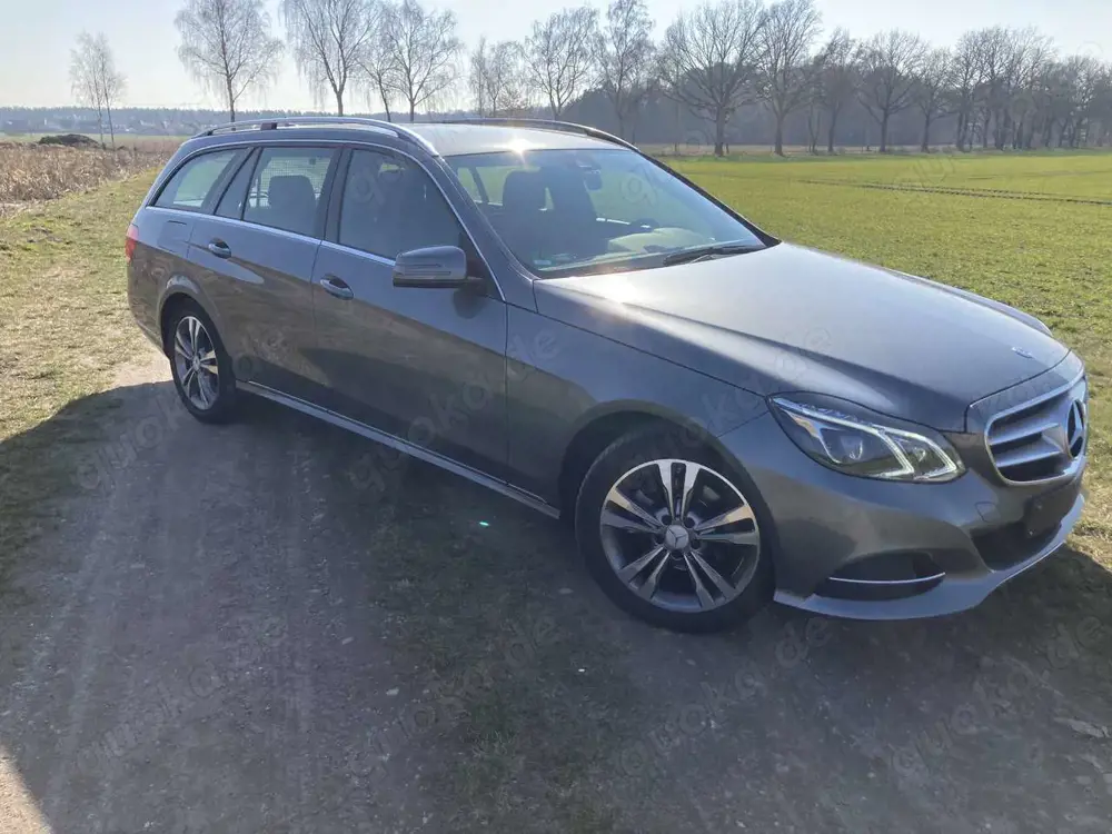 Mercedes-Benz E 220 E-Klasse T-Modell Diesel T CDI DPF BlueEFFICIENCY