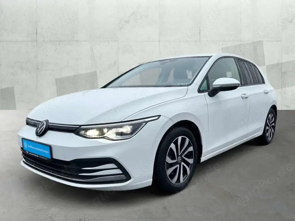 Volkswagen Golf VIII 1.5 TSI ACTIVE +AHK +LED +ACC +RKAM +VIRTUAL