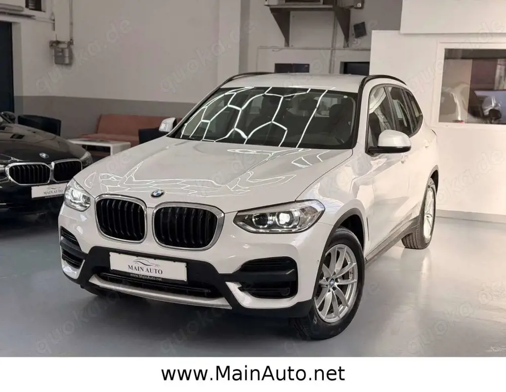 BMW X3 xDrive 20d Aut/SportSitze/HeadUP/AHK/CAM/SPUR