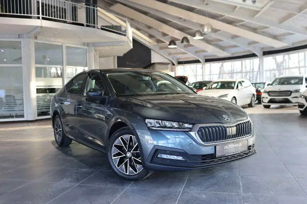 Skoda Octavia LIMOUSINE 1,5 TSI CLEVER RÜCKFAHRKAMERA