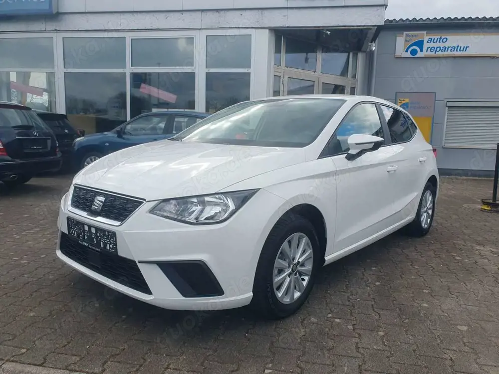 SEAT Ibiza 1.0 TSI 90PS Navi ACC LED FullLink TÜV Neu