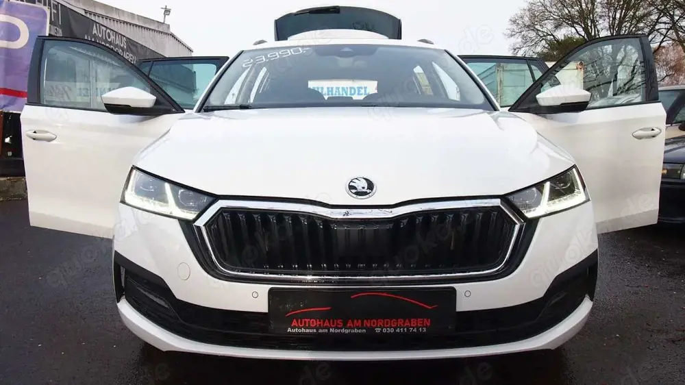 Skoda Octavia Combi Tour DSG NEU ZUSTAND !!!