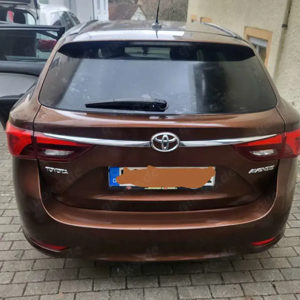 Toyota Avensis Touring Sports 2.0 D-4D Business Edition