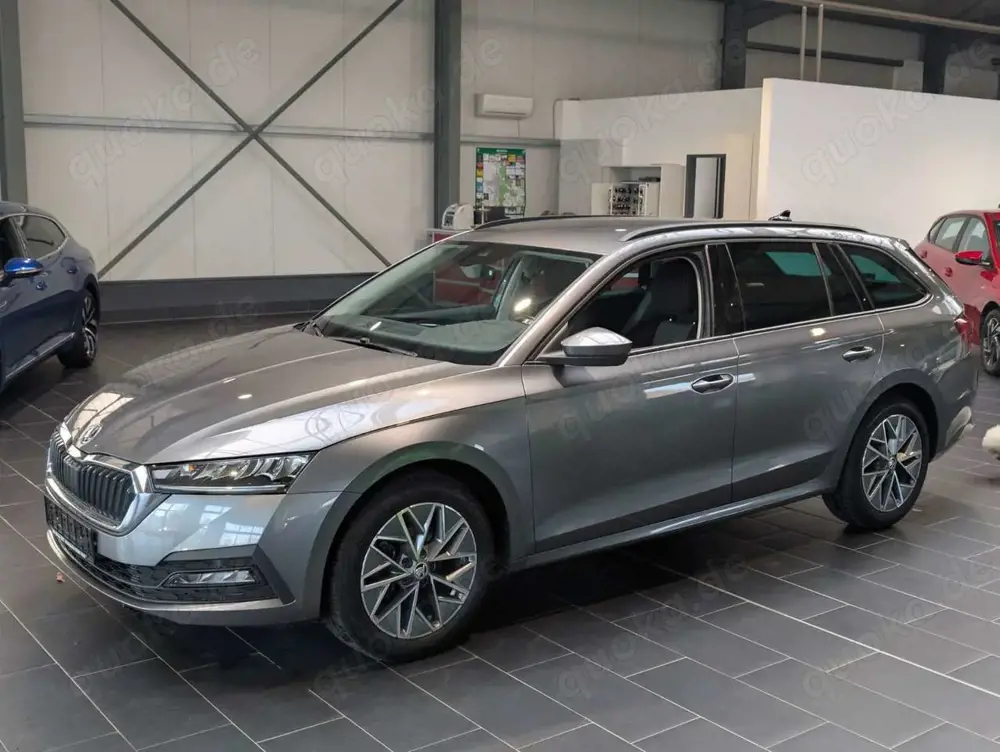 Skoda Octavia Combi 2.0 TDI DSG Ambition 8-fach