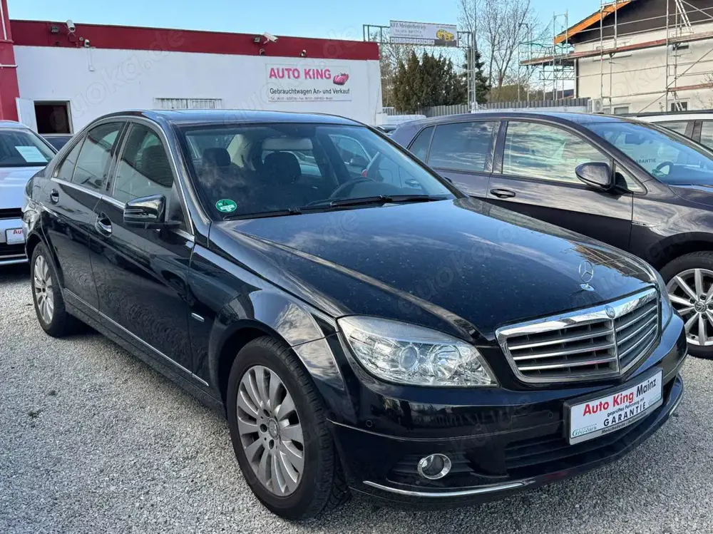 Mercedes-Benz C 200 CGI BlueEfficiency AUTOMATIK*NAVI*BLUETOOTH*GLASDA