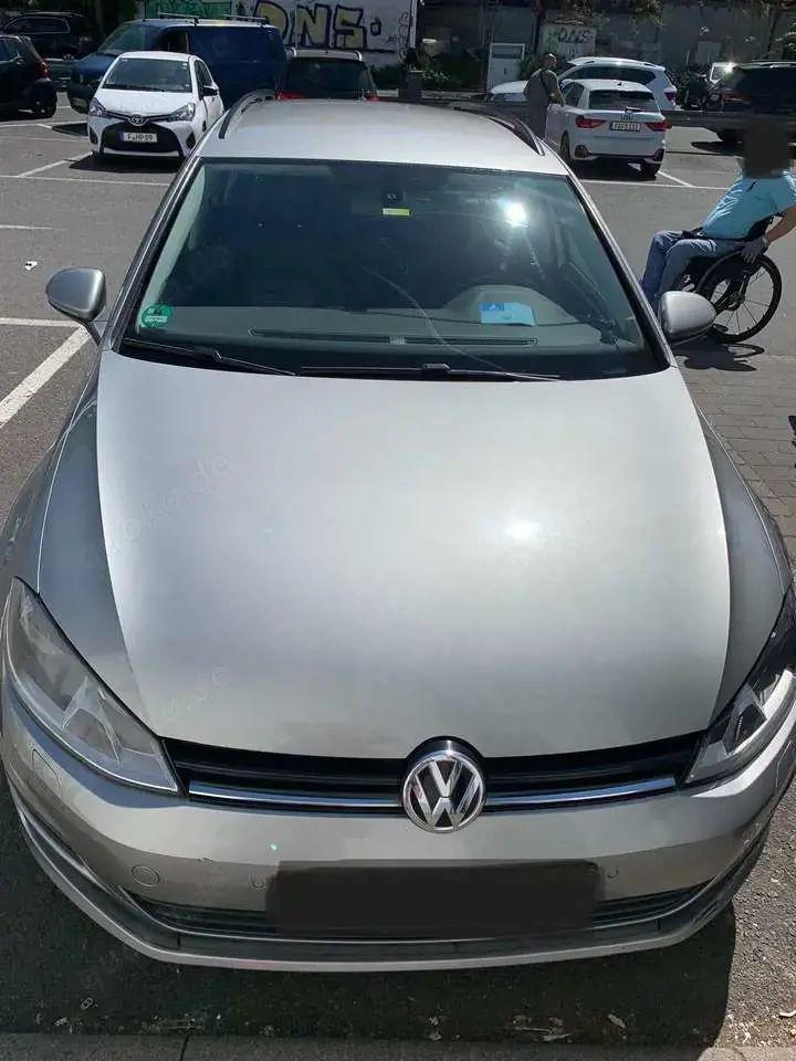 Volkswagen Golf Variant Golf VII Variant 1.4 TSI BlueMotion Technology DSG  (Behindertengerecht)