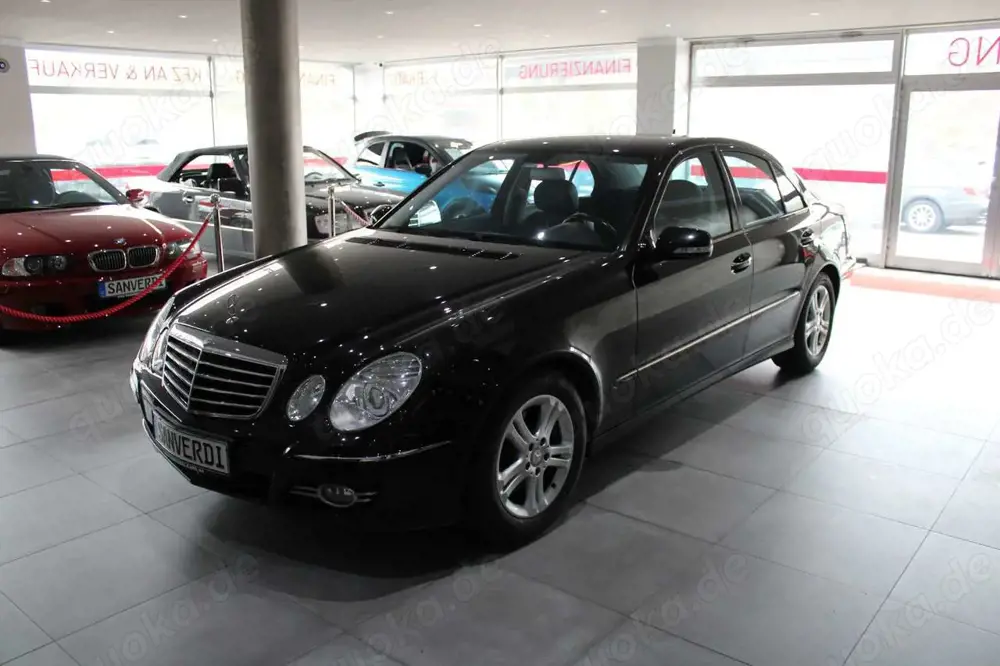 Mercedes-Benz E 220 CDI AVANTGARDE LEDER NAVI XENON PDC