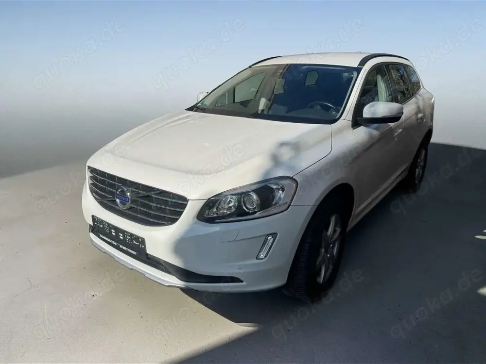 Volvo XC60 Momentum 2WD |8-FACH|DESIGN-PAKET|1.HAND